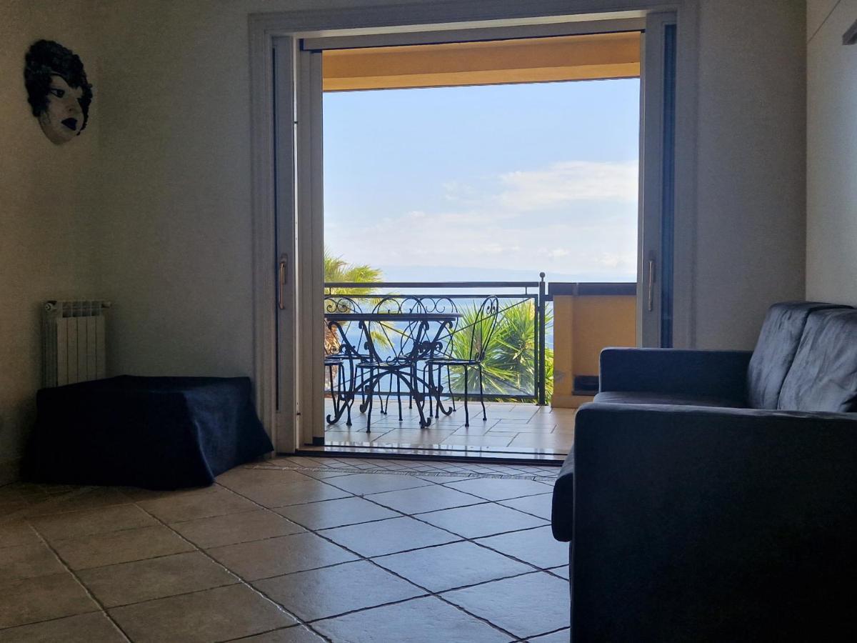 Taormina Bella Vista Apartment In Center With Pool By Taormina Holidays Exterior photo